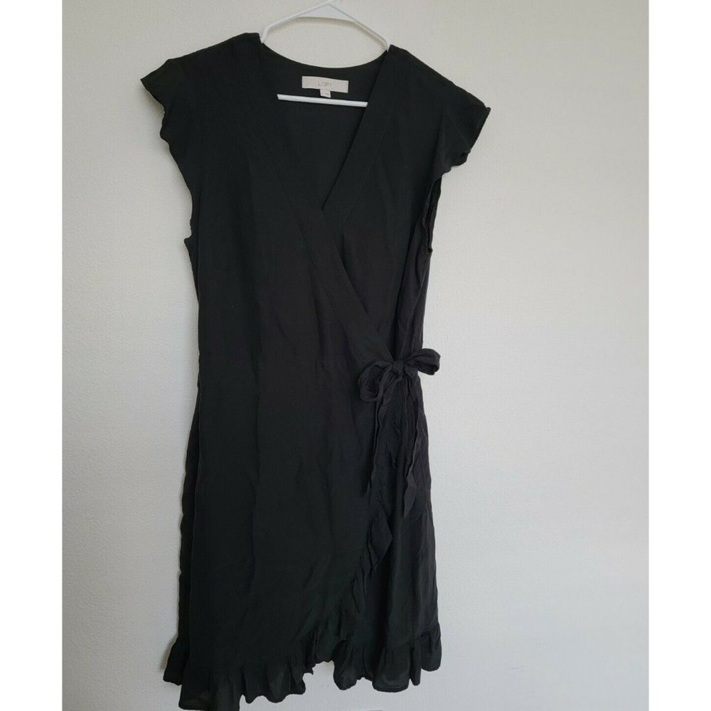 Loft Women Ruffled Black V-neck Midi Wrap Dress with Hidden Shorts size 12